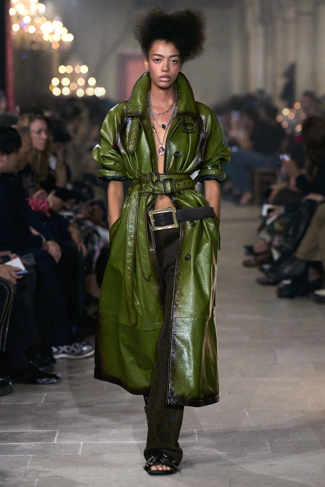Acne Studios 2027 İlkbahar/Yaz
