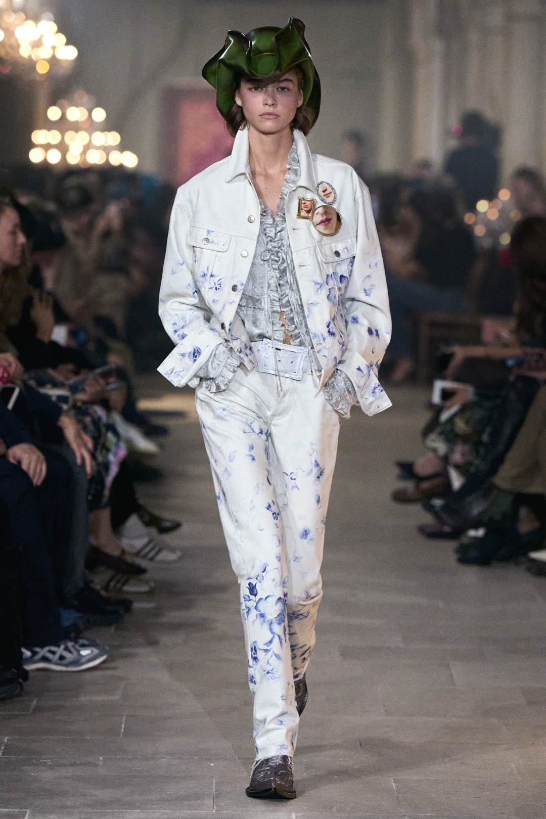 Acne Studios 2027 İlkbahar/Yaz
