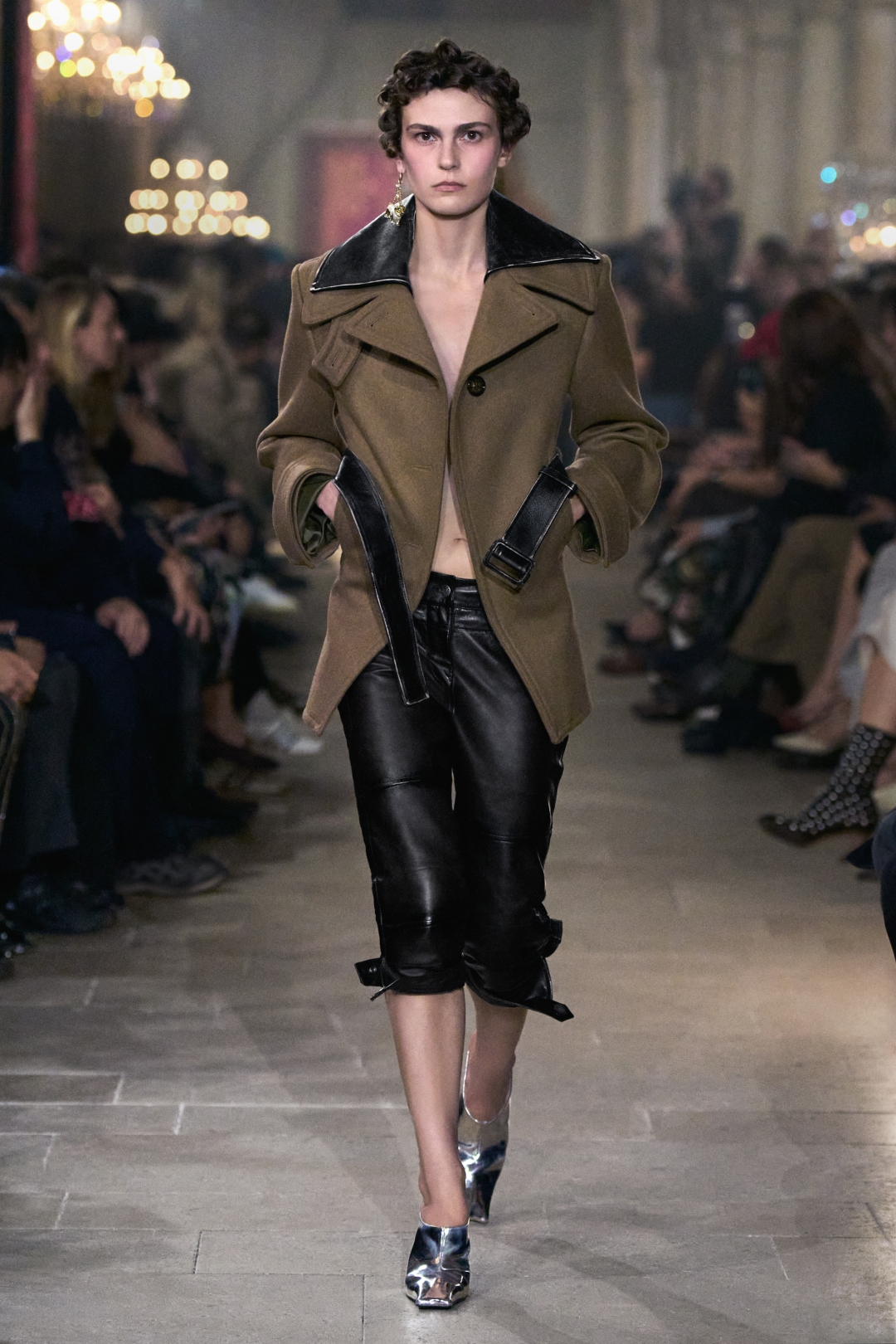 Acne Studios 2027 İlkbahar/Yaz