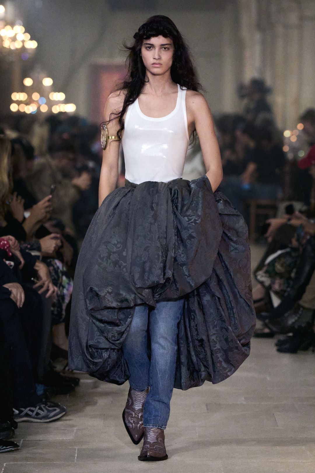 Acne Studios 2027 İlkbahar/Yaz