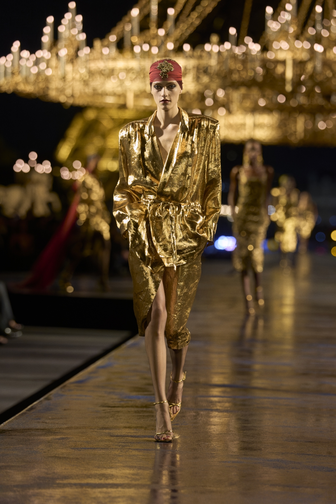 Saint Laurent 2027 İlkbahar/Yaz