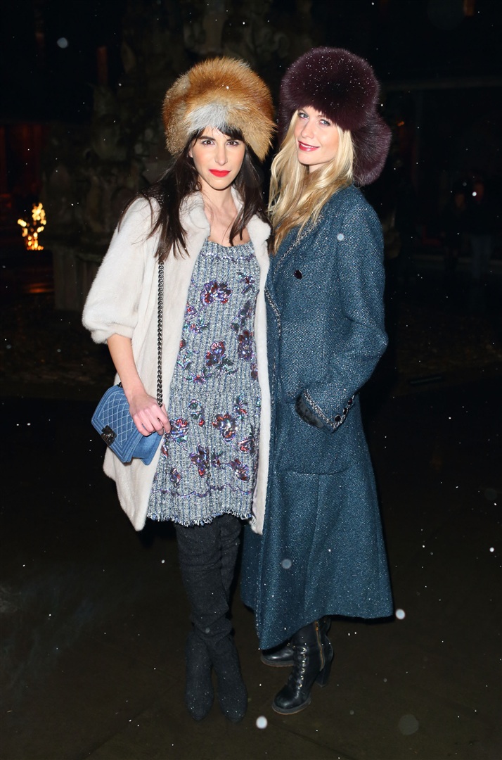 Caroline Sieber ve Poppy Delevingne 